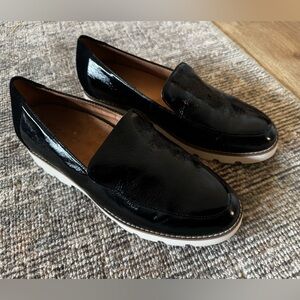 Vionic Black Leather Platform Loafers